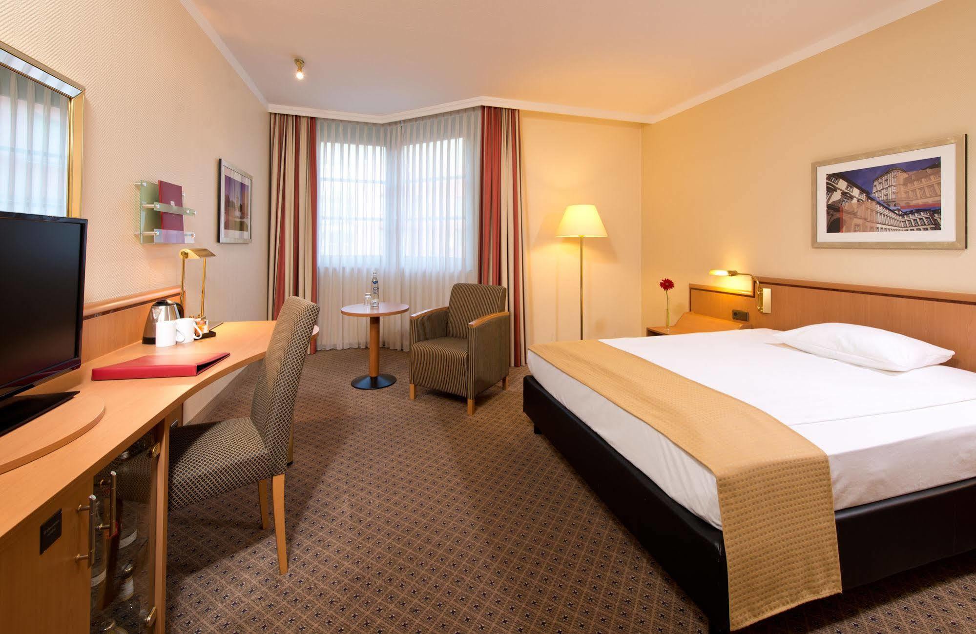 Leonardo Hotel Mannheim City Center Exterior photo